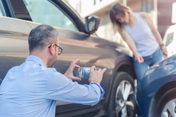 Professional Commercial Auto Insurance technician working in Beachwood, OH